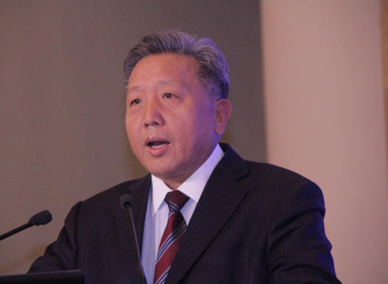 12月5日，吴晓求出席“2020中国应用经济学年会”