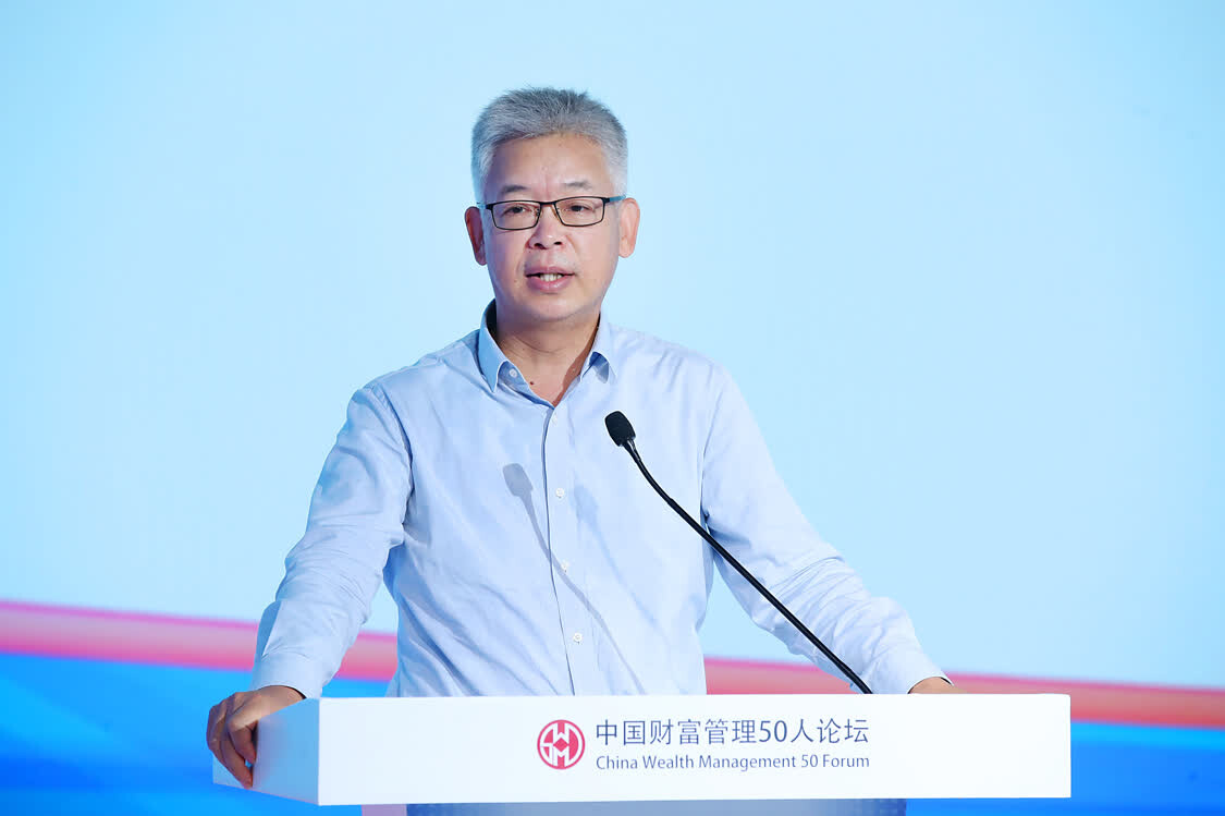 黄益平：经济增长复苏的同时要注意现金流断裂的风险